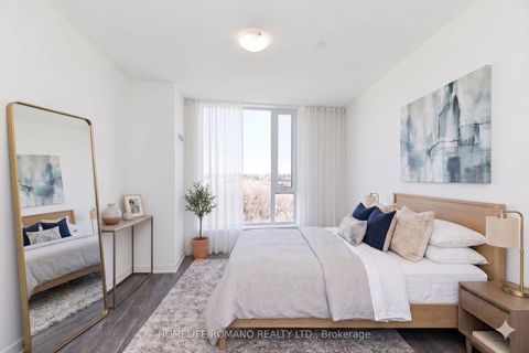 Photo 10 at 806 - 6 David Eyer Road, Rural Richmond Hill, Richmond Hill