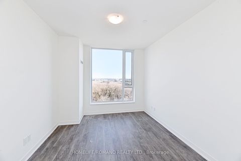 Photo 11 at 806 - 6 David Eyer Road, Rural Richmond Hill, Richmond Hill