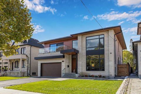 Photo 1 at 122 Ashbourne Drive, City Centre West, Toronto