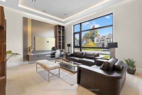 Photo 5 at 122 Ashbourne Drive, City Centre West, Toronto