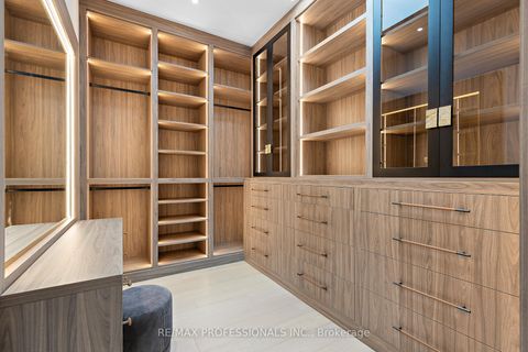 Photo 24 at 122 Ashbourne Drive, City Centre West, Toronto