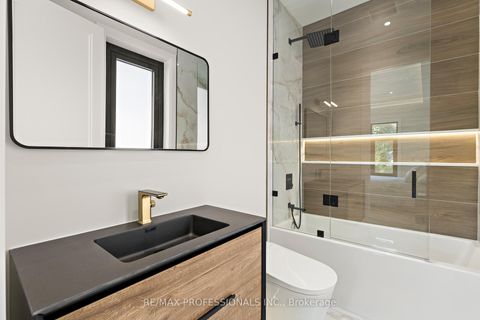 Photo 28 at 122 Ashbourne Drive, City Centre West, Toronto