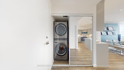 Photo 22 at 2816 - 230 Queens Quay W, Waterfront Communities C1, Toronto