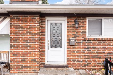 Photo 3 at 4 Moorecroft Crescent, Ionview, Toronto