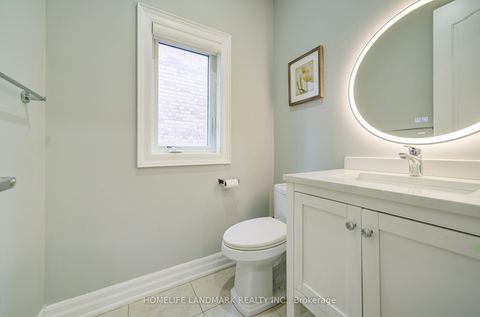 Photo 6 at 43 Mike Boshevski Court, Bayview Northeast, Aurora