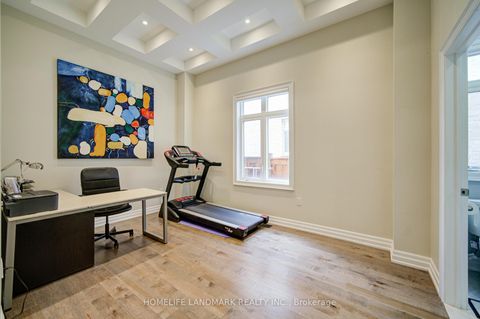 Photo 19 at 43 Mike Boshevski Court, Bayview Northeast, Aurora