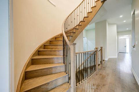 Photo 22 at 43 Mike Boshevski Court, Bayview Northeast, Aurora