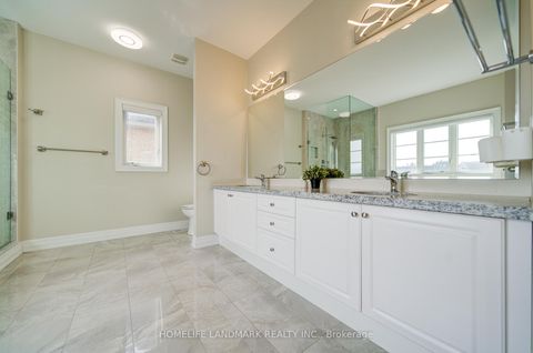 Photo 27 at 43 Mike Boshevski Court, Bayview Northeast, Aurora