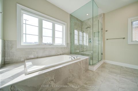 Photo 28 at 43 Mike Boshevski Court, Bayview Northeast, Aurora