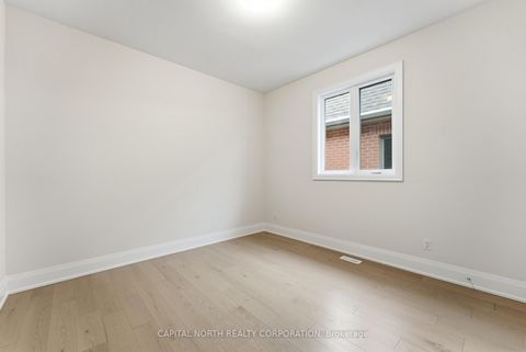 Photo 28 at 11 Gianvito Crescent, King City, King