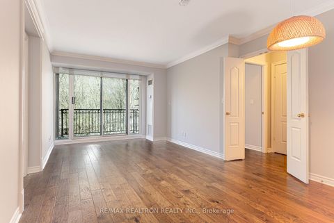 Photo 5 at 617 - 28 WILLIAM CARSON Crescent, Windfields, Toronto