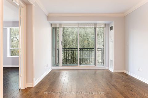 Photo 7 at 617 - 28 WILLIAM CARSON Crescent, Windfields, Toronto