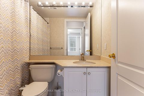 Photo 12 at 617 - 28 WILLIAM CARSON Crescent, Windfields, Toronto