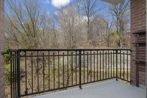 Photo 15 at 617 - 28 WILLIAM CARSON Crescent, Windfields, Toronto