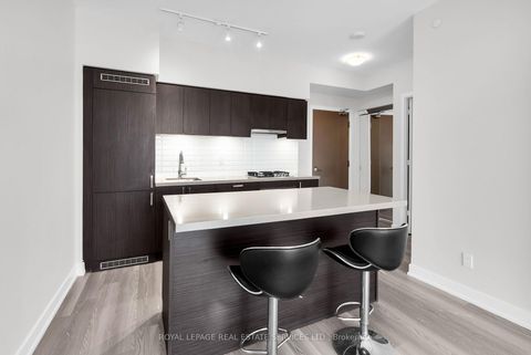 Photo 6 at 1104 - 501 St Clair Avenue W, Casa Loma, Toronto