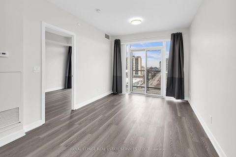 Photo 12 at 1104 - 501 St Clair Avenue W, Casa Loma, Toronto