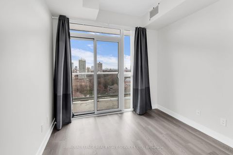 Photo 15 at 1104 - 501 St Clair Avenue W, Casa Loma, Toronto