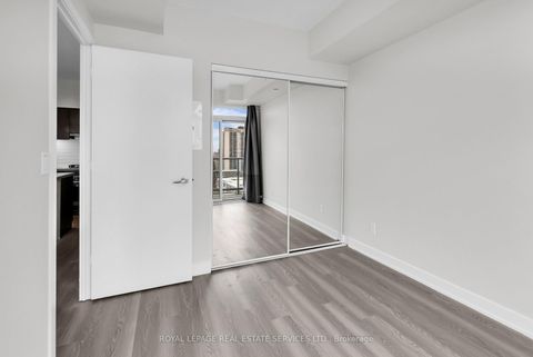 Photo 16 at 1104 - 501 St Clair Avenue W, Casa Loma, Toronto