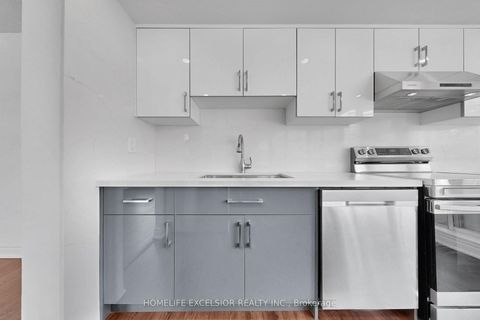 Photo 10 at 205 - 5 Greystone Walk Drive, Kennedy Park, Toronto