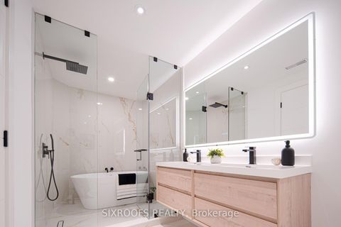 Photo 8 at 40 Morningside Avenue, Swansea, Toronto