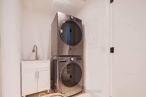 Photo 11 at 40 Morningside Avenue, Swansea, Toronto