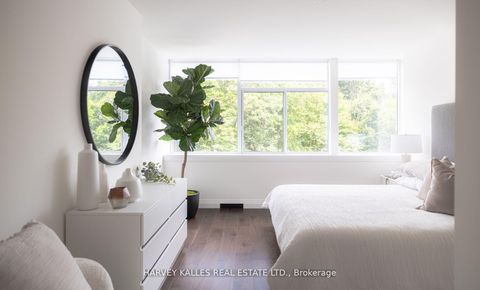 Photo 19 at 123 - 1 Benvenuto Place, Casa Loma, Toronto