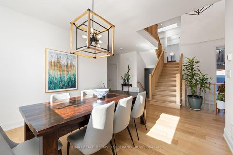 Photo 7 at 105 Winston Park Boulevard, CFB, Toronto