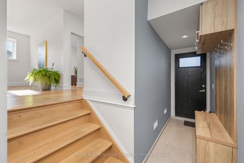 Photo 19 at 105 Winston Park Boulevard, CFB, Toronto