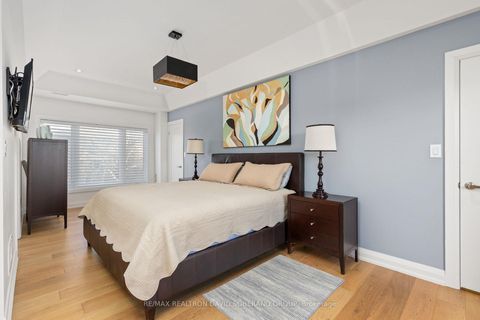 Photo 20 at 105 Winston Park Boulevard, CFB, Toronto