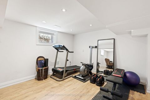 Photo 35 at 105 Winston Park Boulevard, CFB, Toronto