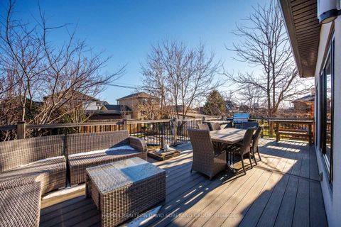 Photo 44 at 105 Winston Park Boulevard, CFB, Toronto