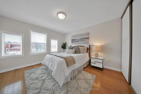 Photo 33 at 35 Glenheather Terrace, Rouge E11, Toronto