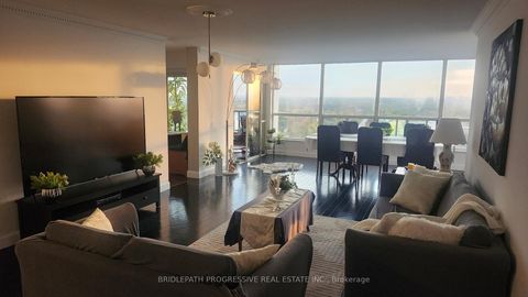 Photo 1 at 1505 - 7300 Yonge Street, Yorkhill, Vaughan