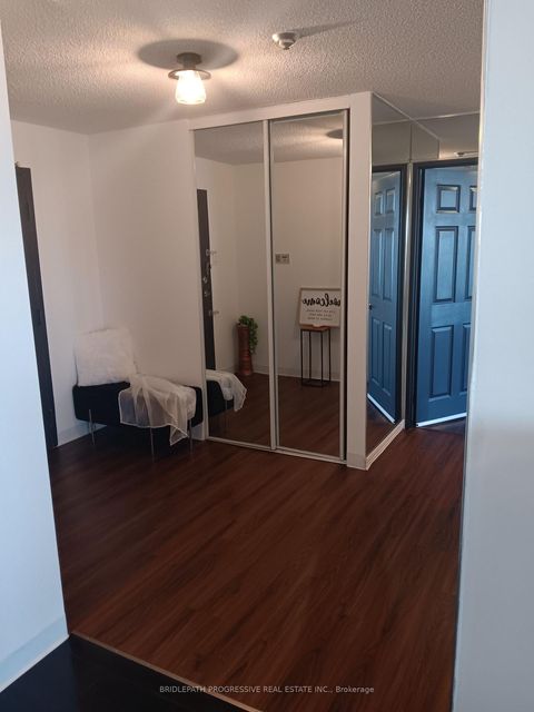 Photo 10 at 1505 - 7300 Yonge Street, Yorkhill, Vaughan