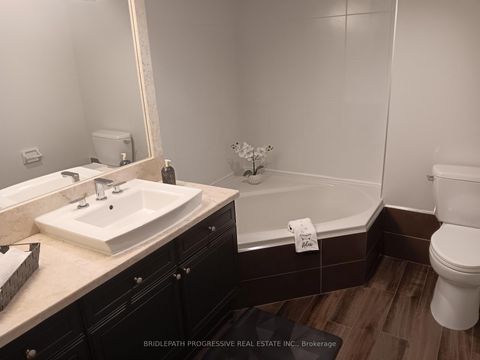 Photo 15 at 1505 - 7300 Yonge Street, Yorkhill, Vaughan