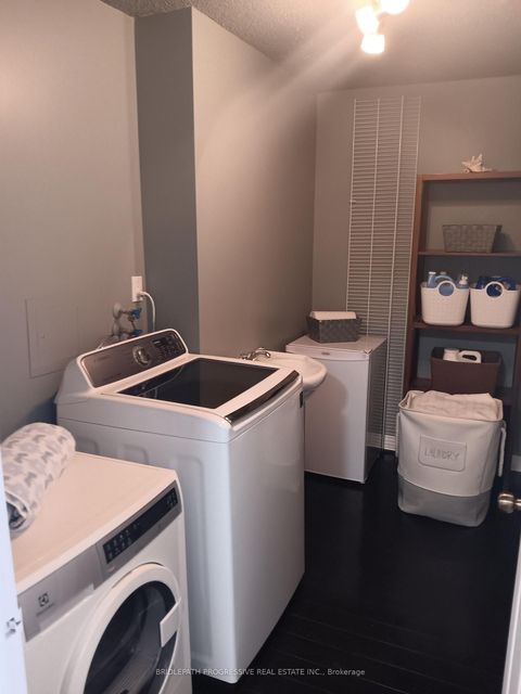 Photo 23 at 1505 - 7300 Yonge Street, Yorkhill, Vaughan