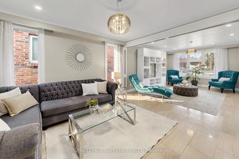 Photo 4 at 46 Chiswick Avenue, Amesbury, Toronto