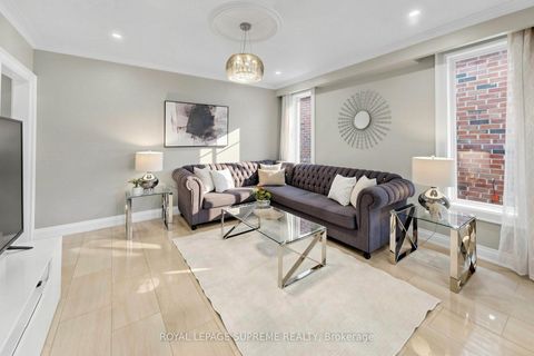 Photo 6 at 46 Chiswick Avenue, Amesbury, Toronto