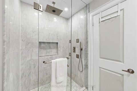 Photo 26 at 46 Chiswick Avenue, Amesbury, Toronto