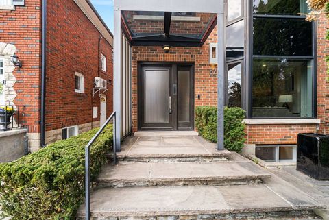 Photo 3 at 82 Mayfield Avenue, Swansea, Toronto