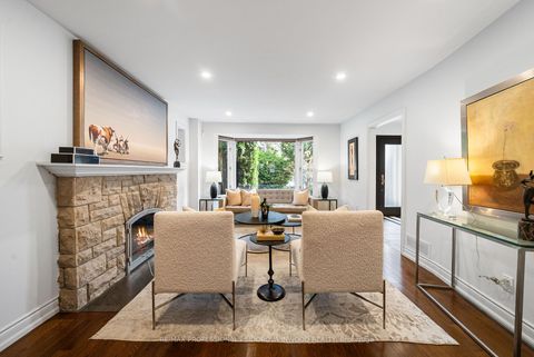 Photo 7 at 82 Mayfield Avenue, Swansea, Toronto