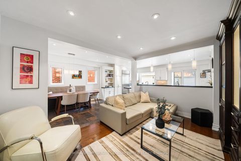 Photo 11 at 82 Mayfield Avenue, Swansea, Toronto