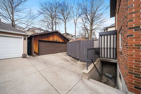 Photo 43 at 82 Mayfield Avenue, Swansea, Toronto