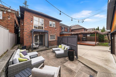 Photo 45 at 82 Mayfield Avenue, Swansea, Toronto