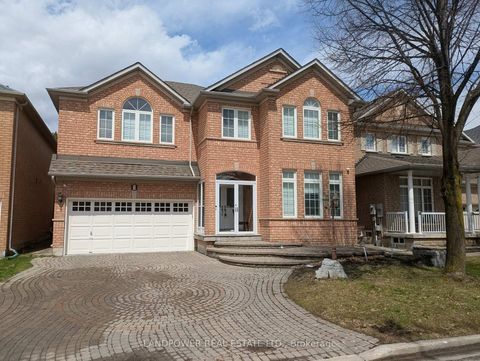Photo 0 at 8 Stoneheath Crescent, Cachet, Markham