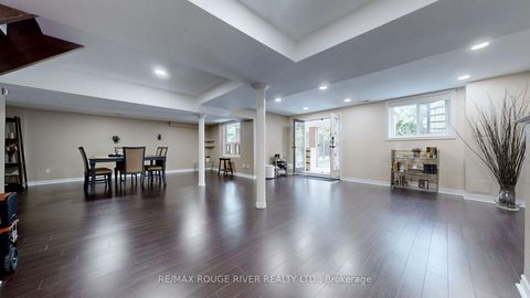 Photo 24 at 32 Dalmato Court, Vaughan Grove, Vaughan