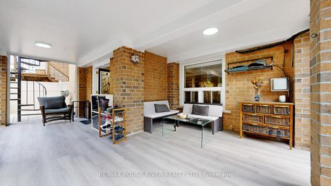 Photo 30 at 32 Dalmato Court, Vaughan Grove, Vaughan