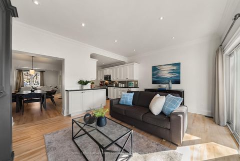 Photo 17 at 307 Belsize Drive, Mount Pleasant East, Toronto