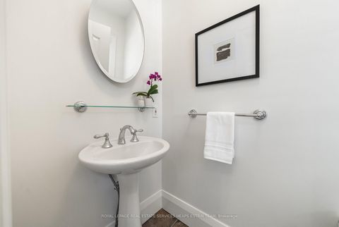 Photo 18 at 307 Belsize Drive, Mount Pleasant East, Toronto