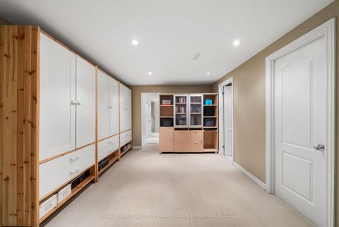 Photo 32 at 307 Belsize Drive, Mount Pleasant East, Toronto